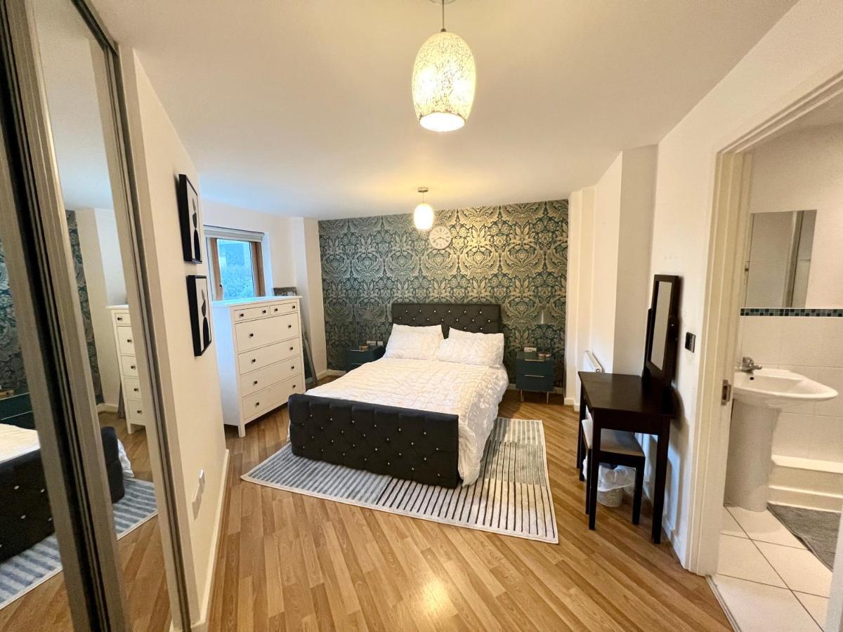 2 Bedroom Apartment Near Olympic Park With Free Parking ลอนดอน ภายนอก รูปภาพ
